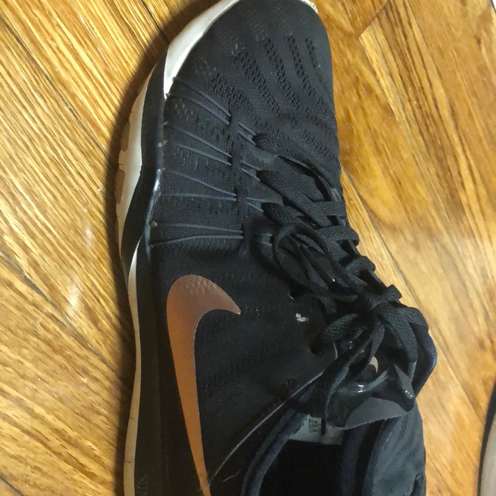 Women’s Nike shoes